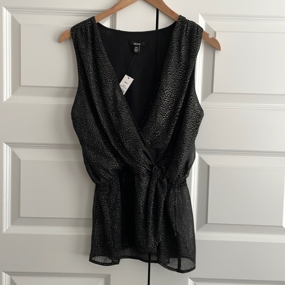 Beautiful sheer sleeveless top - Picture 1 of 5